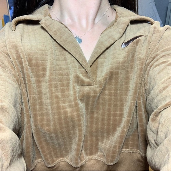 Tops - Retro Nike | Women’s Cropped Longsleeve | Size s
